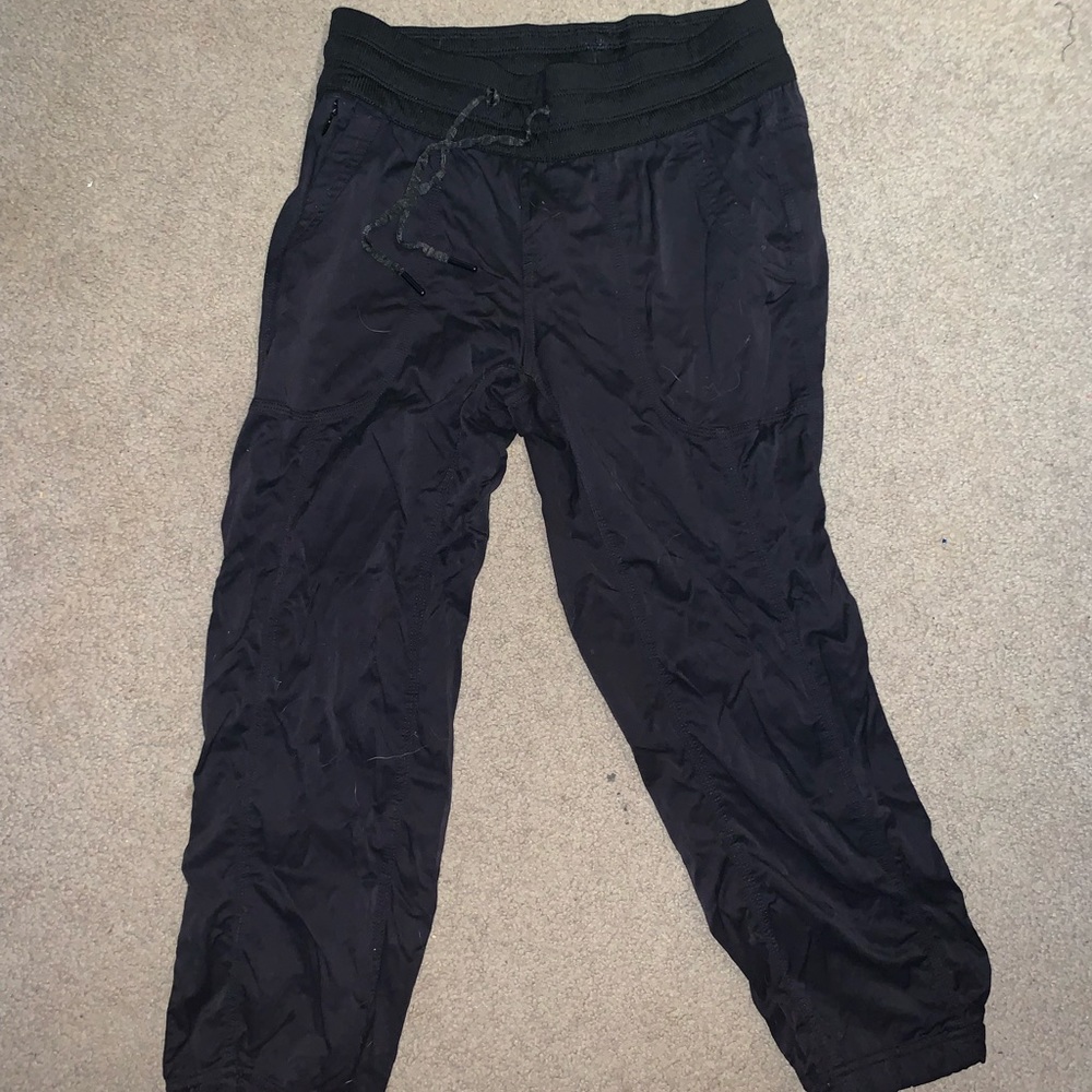 North face sinched hiking pants, loose fit.